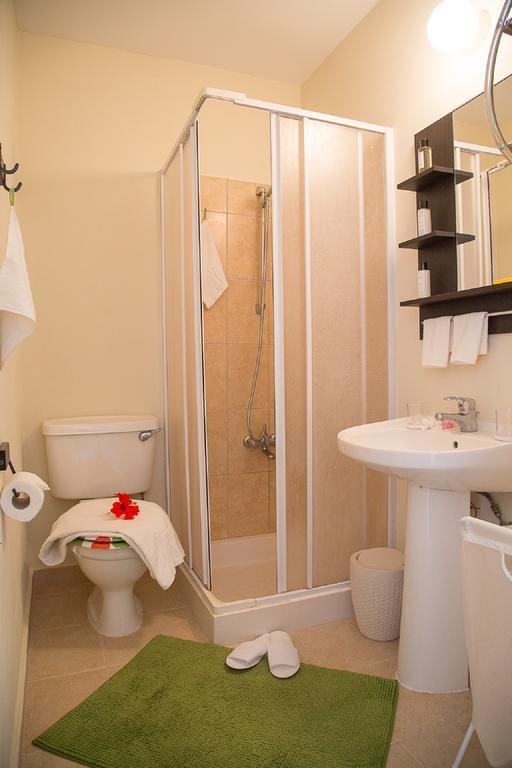 Love Nest Apartment Paphos Chambre photo